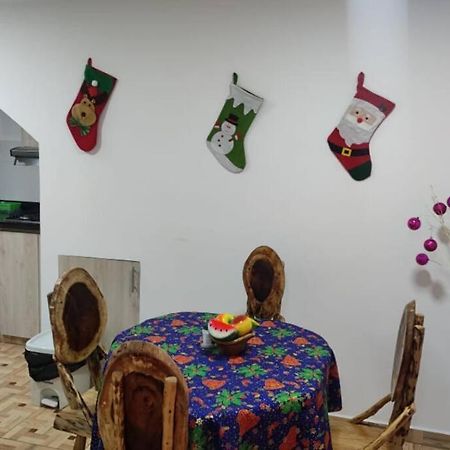Viviendas Turisticas Sara Angel R1 Саленто Екстериор снимка