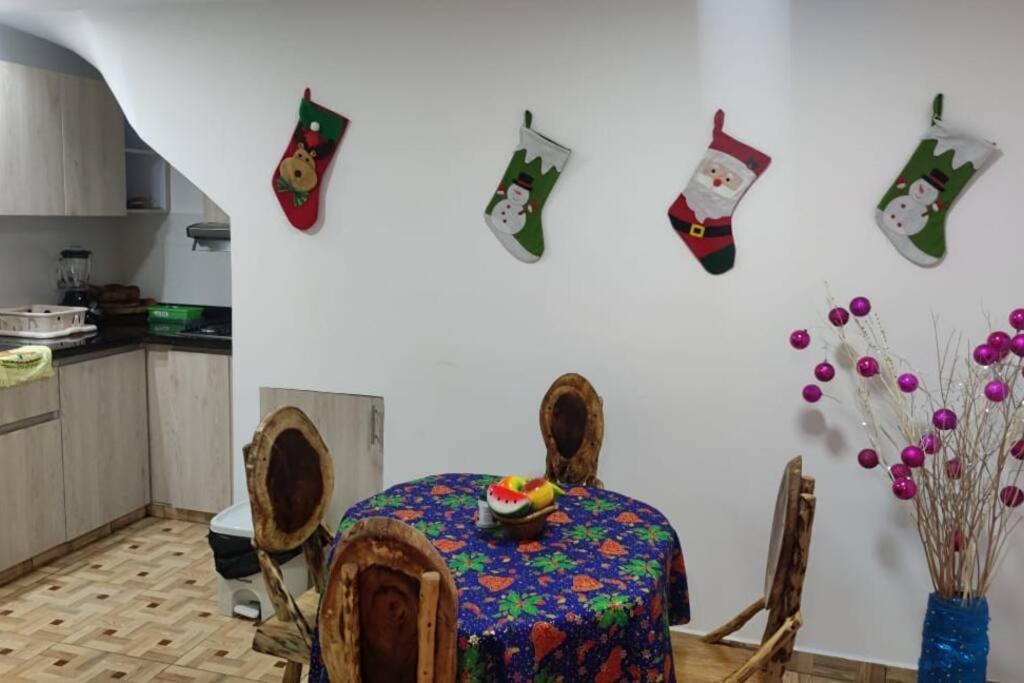 Viviendas Turisticas Sara Angel R1 Саленто Екстериор снимка
