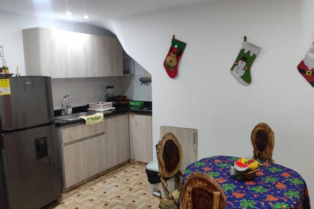 Viviendas Turisticas Sara Angel R1 Саленто Екстериор снимка